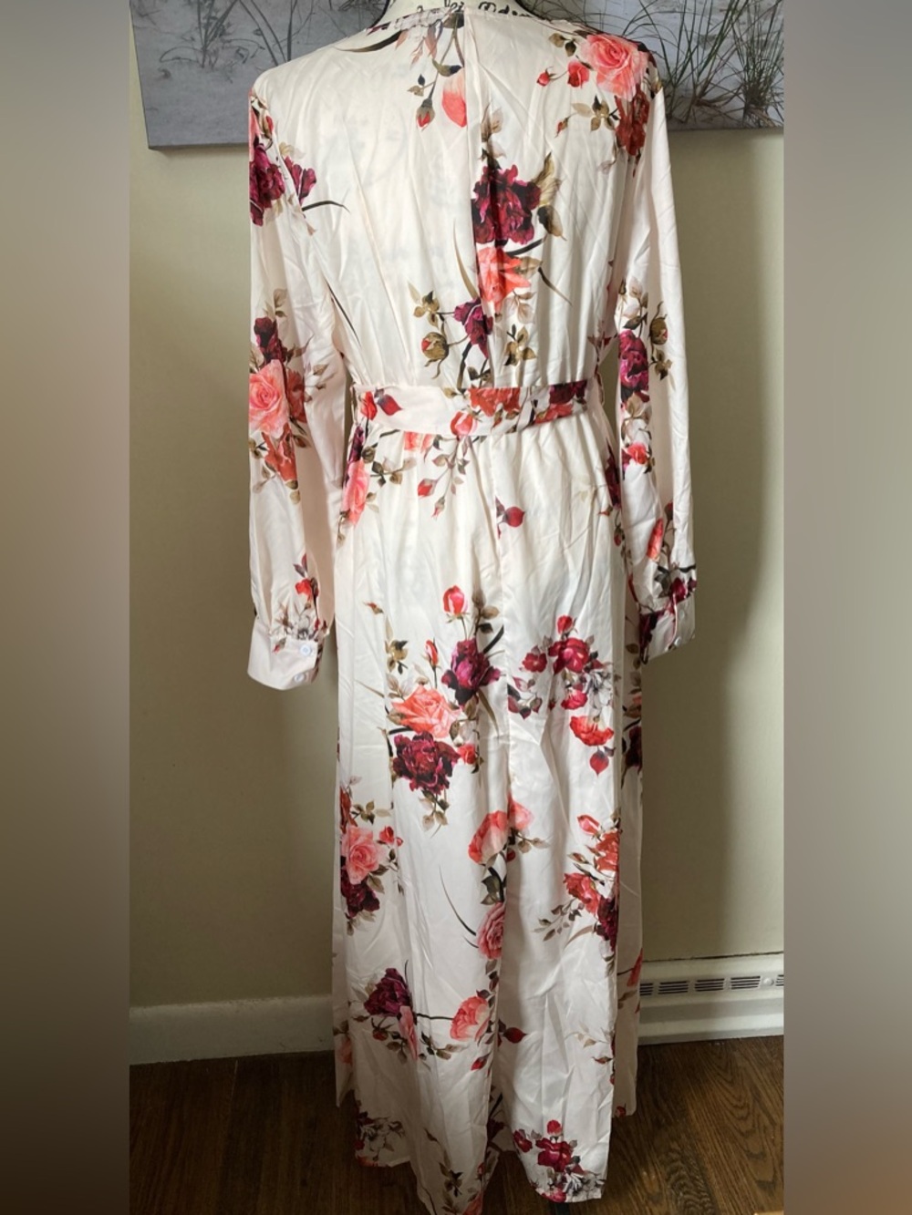 Curvedream ivory long sleeve floral maxi v-neck dress, size XL, fits like L - Picture 8 of 10